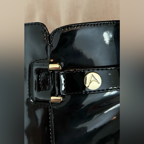 Artica Nelson Bootie - Picture 10 of 11